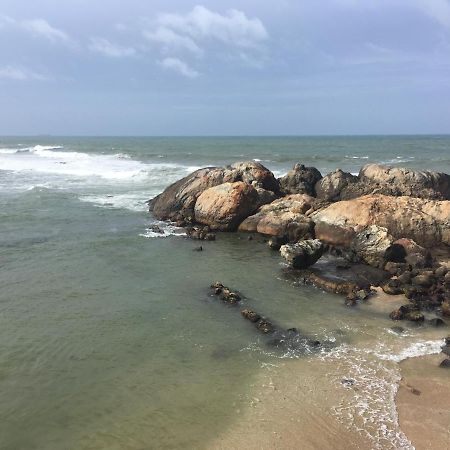 אונה ואטונה Oyo 384 Dilena Beach Resort מראה חיצוני תמונה