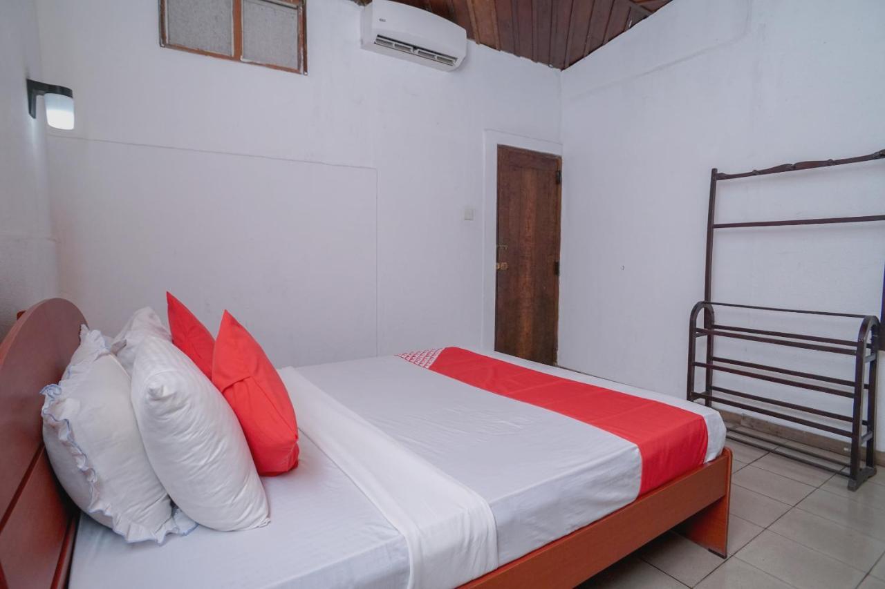 אונה ואטונה Oyo 384 Dilena Beach Resort מראה חיצוני תמונה