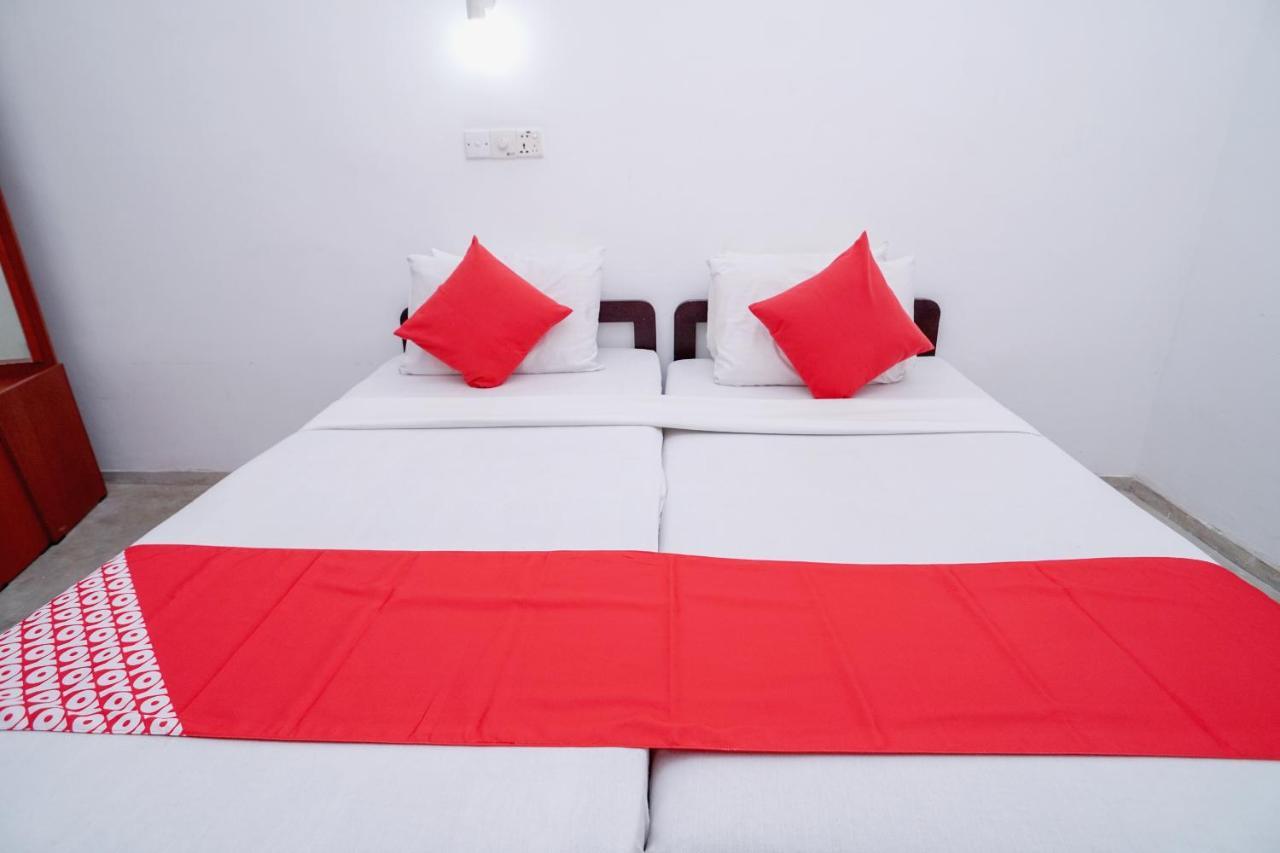 אונה ואטונה Oyo 384 Dilena Beach Resort מראה חיצוני תמונה