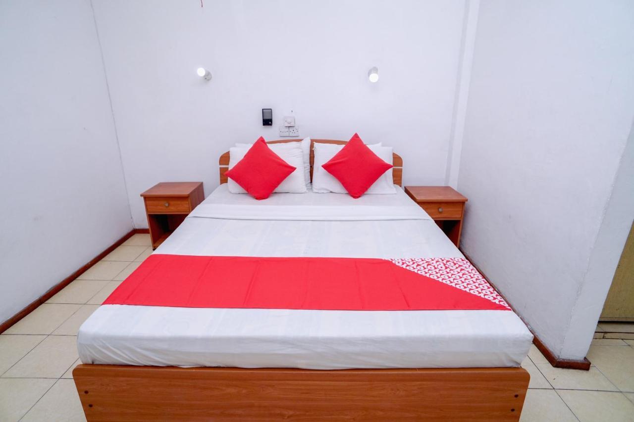 אונה ואטונה Oyo 384 Dilena Beach Resort מראה חיצוני תמונה